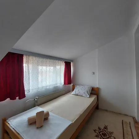 Apartment Did Apartment's